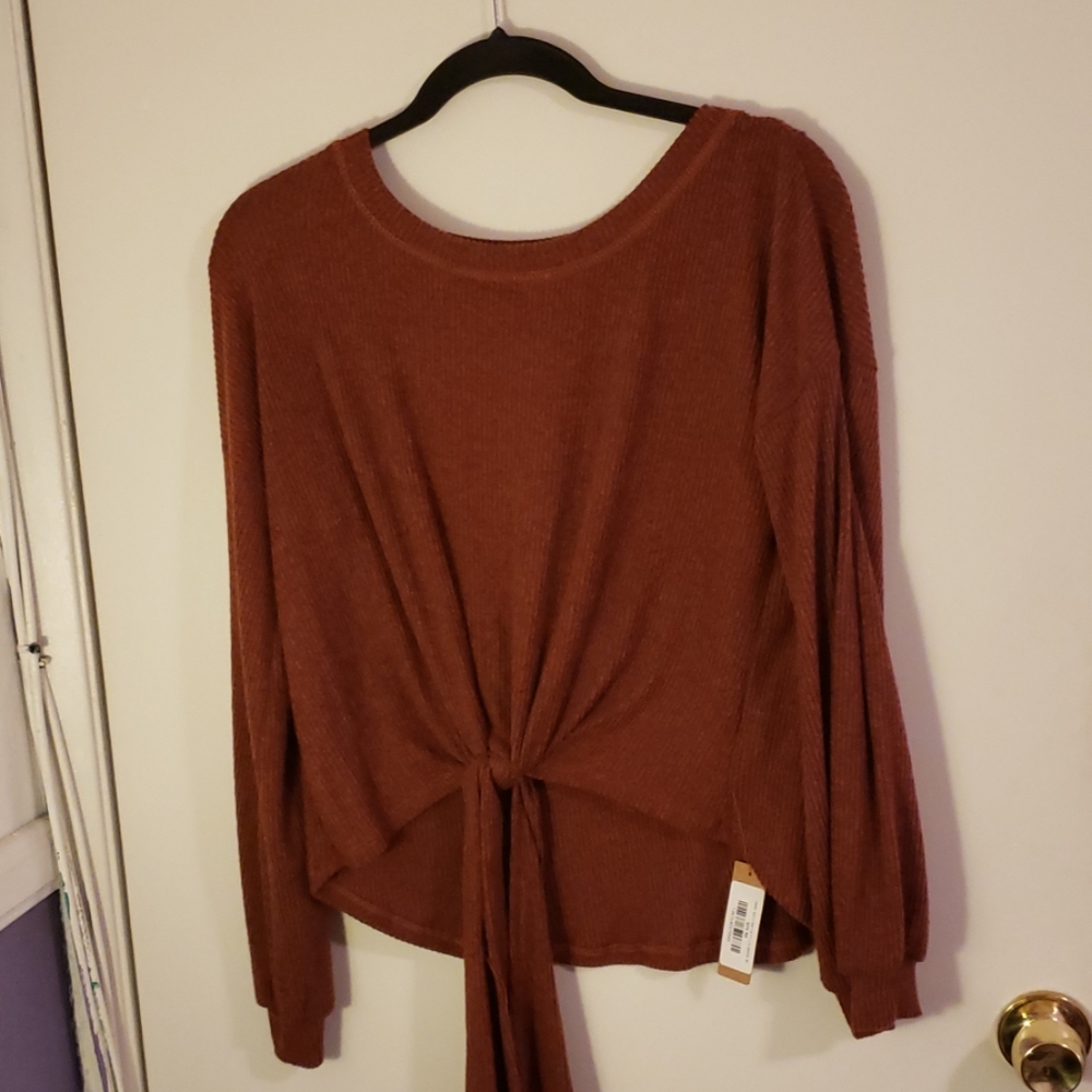 Long sleeve sweater with tie front